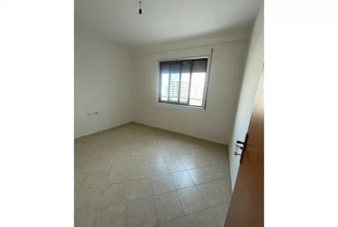 Shtepi ne shitje Apartament ne Tirane, 3+1, Mobilimi Bosh, pa mobiluar, Pagesa 235,000  Euro.