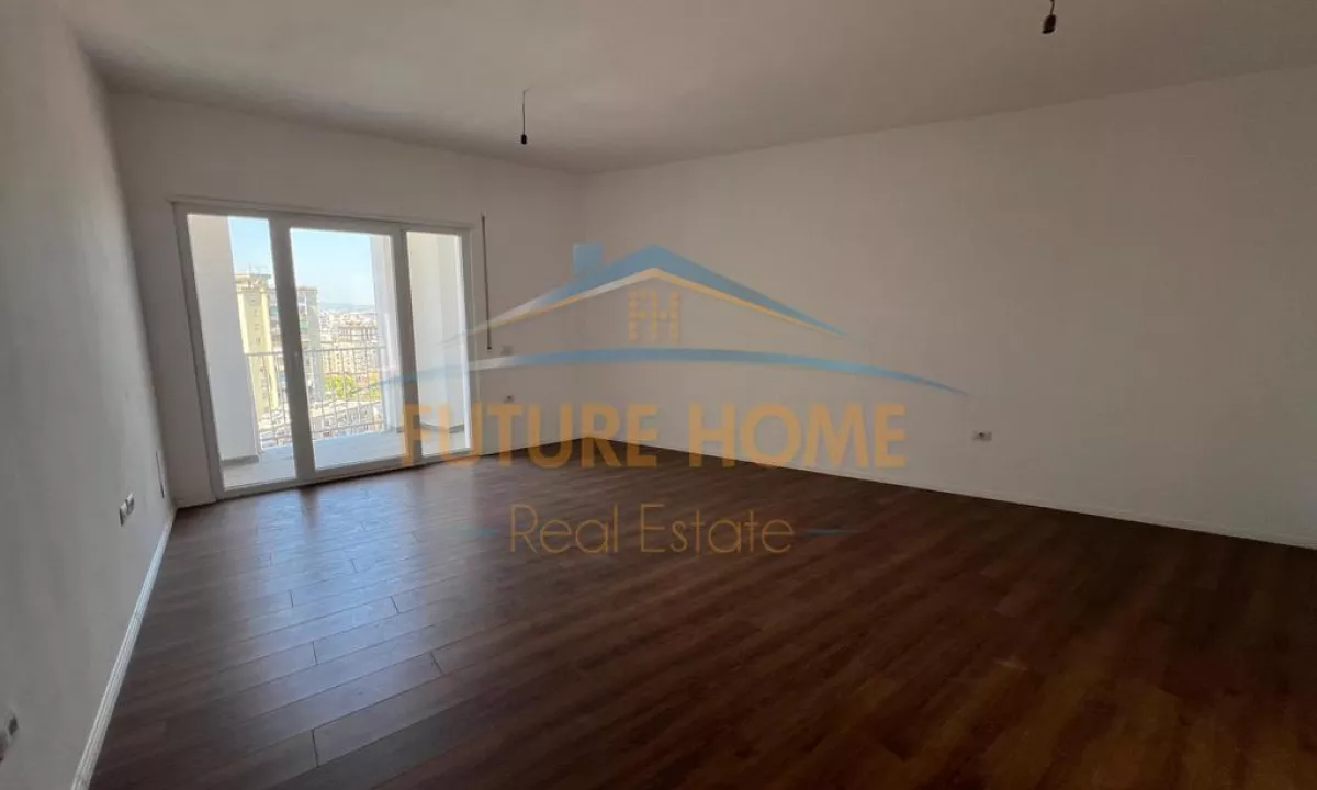 Shtepi ne shitje Apartament ne Tirane, 2+1, Mobilimi Bosh, pa mobiluar, Pagesa 302,000  Euro.