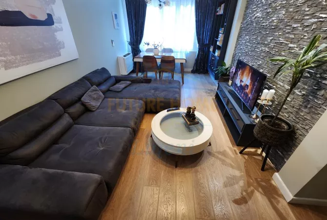 Shitet, Apartament 2+1, Kopshti Botanik, Tiranë.