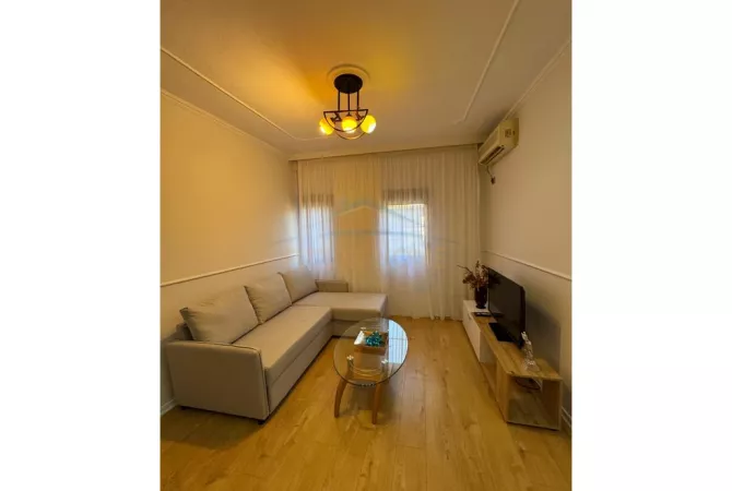 Shitet, Apartament 1+1,Rruga ''Bardhyl'', Tirane