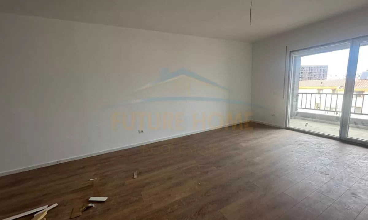 Shtepi ne shitje Apartament ne Tirane, 2+1, Mobilimi Bosh, pa mobiluar, Pagesa 169,824  Euro.