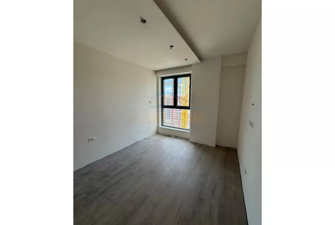 Shtepi ne shitje Apartament ne Tirane, 1+1, Mobilimi Bosh, pa mobiluar, Pagesa 133,000  Euro.