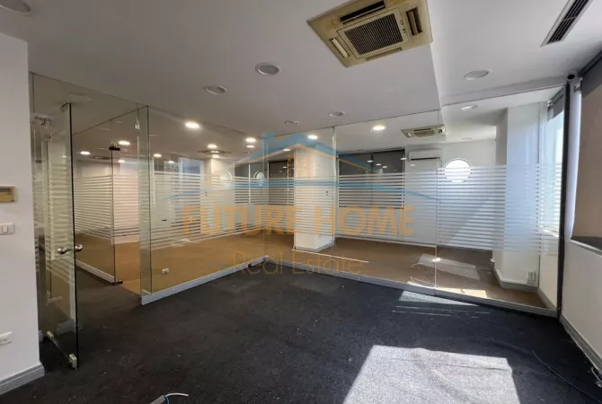 Business Property for Rent 3+1 in Tirana - 2,500 Euro