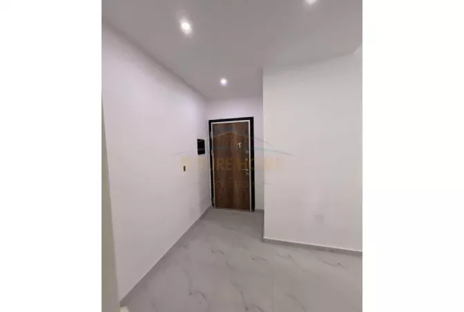 Shtepi ne shitje Apartament ne Tirane, 3+1, Mobilimi E mobiluar, Pagesa 255,000  Euro.