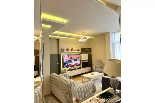 Shitet, Apartament 2+1+2, Kompleksi "Kika 2", Komuna Parisit, Tiranë.