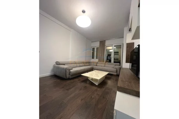 Shitet , Apartament 2+1+2 në Rrugën Teodor Keko