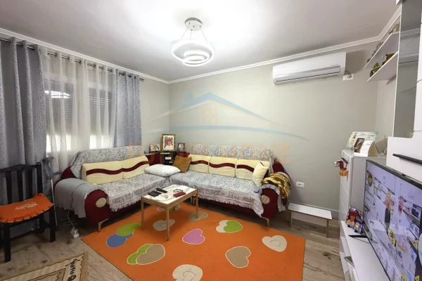 Shtepi ne shitje 2+1 ne Tirane - 160,000 Euro