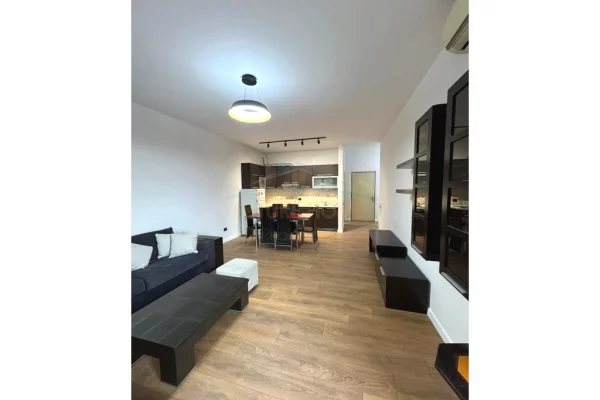 Shitet, Apartament 2+1+2, Oxhaku , Tiranë