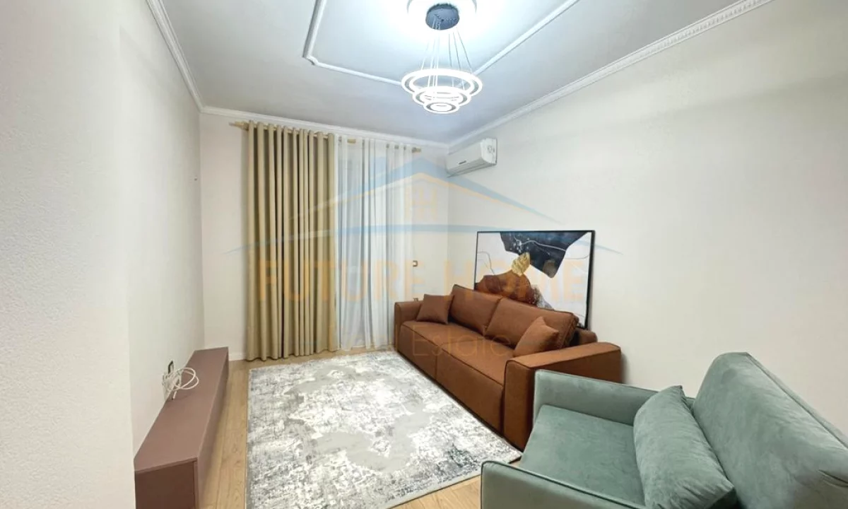 Shtepi ne shitje Apartament ne Tirane, 2+1, Mobilimi E mobiluar, Pagesa 158,000  Euro.