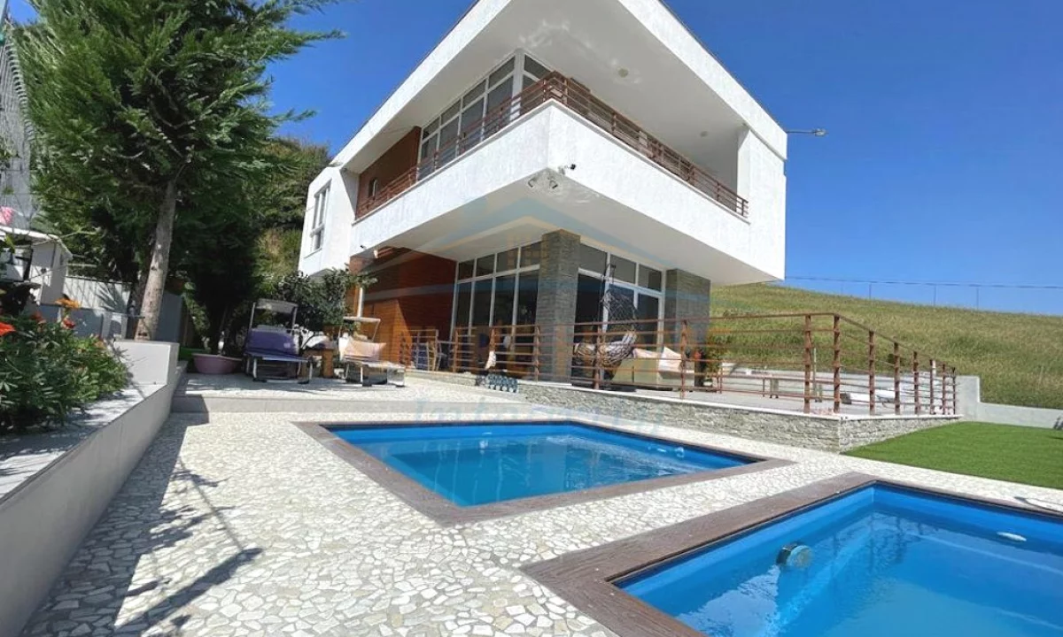 Luxury villas for rent in Tirana 3+1, Furnished
