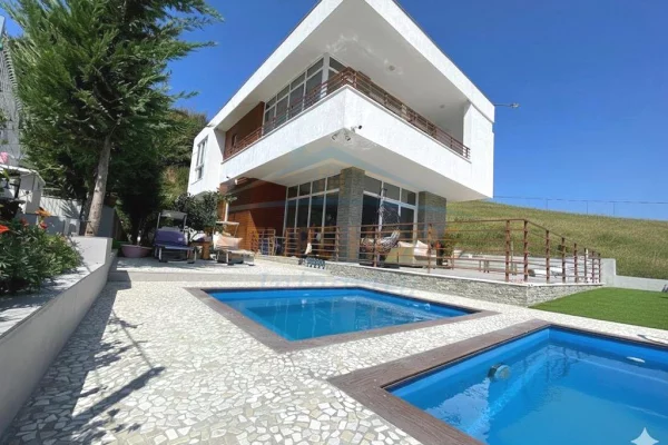 House for Rent 3+1 in Tirana - 2,000 Euro