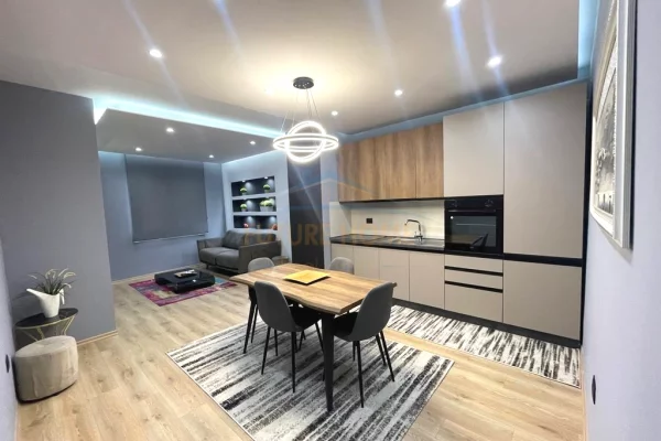 Qera, Apartament 2+1+2 , Unaza e Re, Tirane