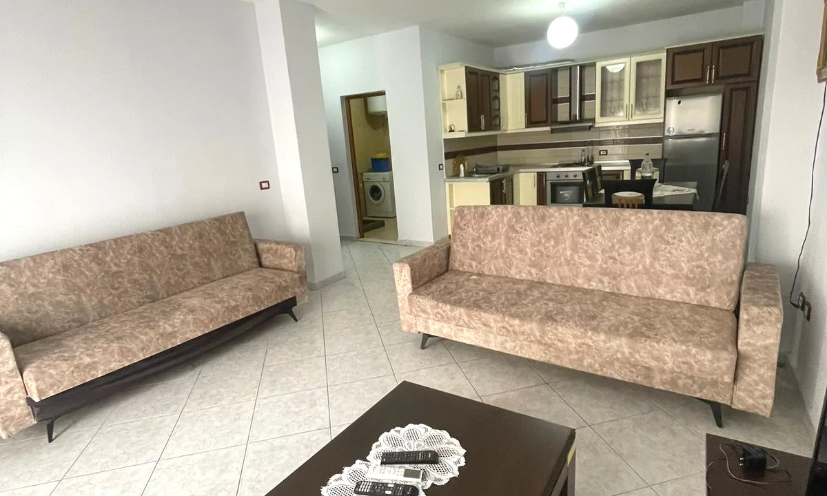 Shtepi me qera Apartament ne Durres, 1+1, Mobilimi E mobiluar, Pagesa 300  Euro.