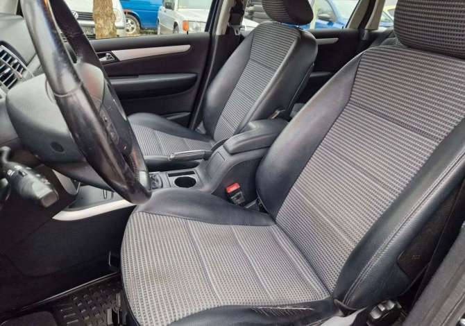  Jepet me qera Mercedez Benz B class duke filluar nga 35 euro dita 