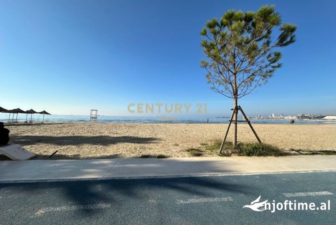 Ambiente Commerciale in Vendita 1+1 a Durazzo - 703,500 Euro