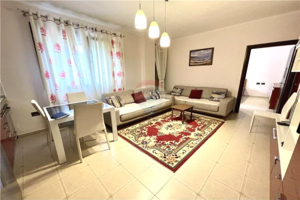 Shtepi me qera Apartament ne Tirane, 1+1, Mobilimi E mobiluar, Pagesa 55,000  Leke.