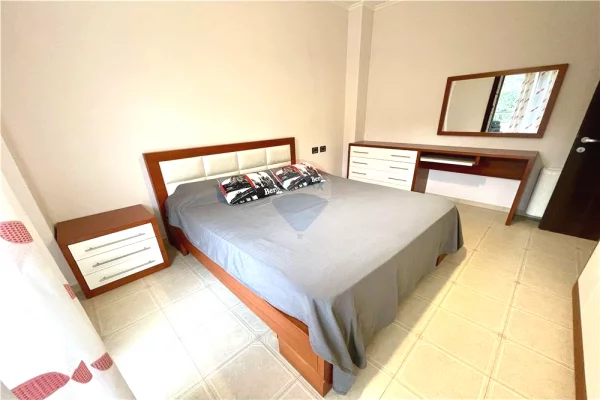 Shtepi me qera Apartament ne Tirane, 1+1, Mobilimi E mobiluar, Pagesa 55,000  Leke.