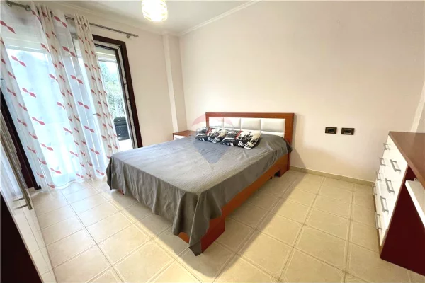 Shtepi me qera Apartament ne Tirane, 1+1, Mobilimi E mobiluar, Pagesa 55,000  Leke.