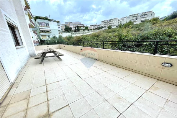 Shtepi me qera Apartament ne Tirane, 1+1, Mobilimi E mobiluar, Pagesa 55,000  Leke.