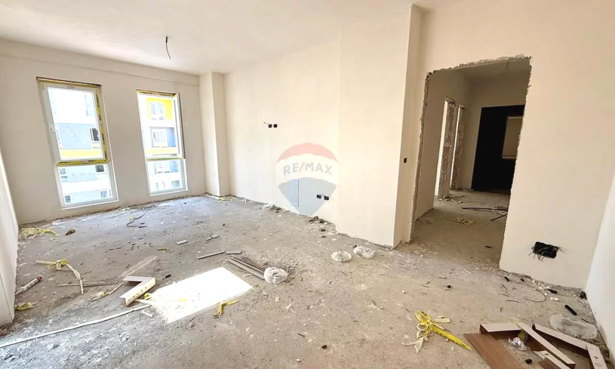 Shtepi ne shitje Apartament ne Tirane, 2+1, Mobilimi Bosh, pa mobiluar, Pagesa 109,000  Euro.