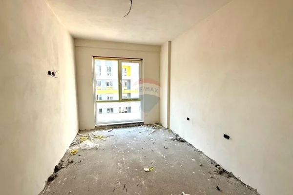 Shtepi ne shitje Apartament ne Tirane, 2+1, Mobilimi Bosh, pa mobiluar, Pagesa 109,000  Euro.