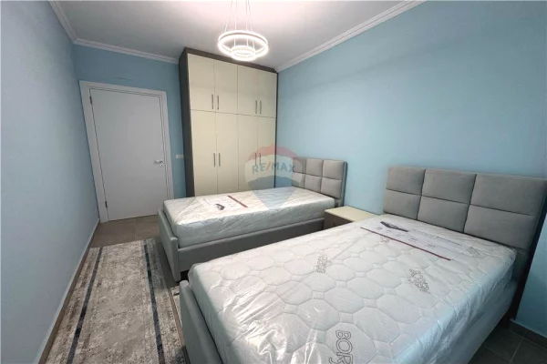 Shtepi me qera Apartament ne Tirane, 2+1, Mobilimi E mobiluar, Pagesa 750  Euro.