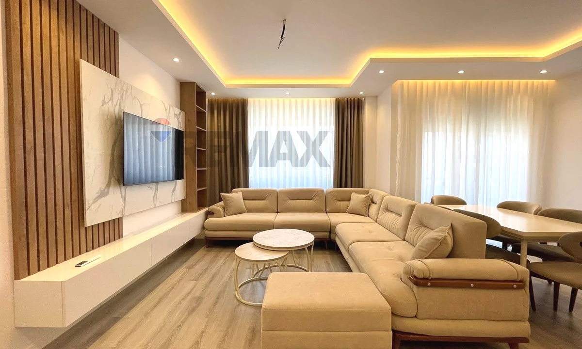 Shtepi ne shitje Apartament ne Tirane, 2+1, Mobilimi E mobiluar, Pagesa 199,000  Euro.