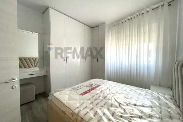 Shtepi ne shitje Apartament ne Tirane, 2+1, Mobilimi E mobiluar, Pagesa 199,000  Euro.