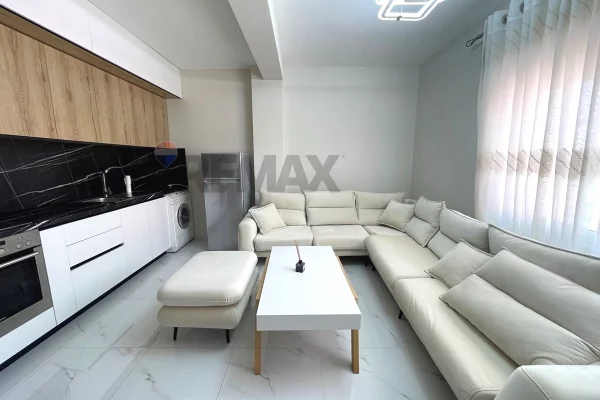 Apartament per qira, 1+1+ post parkimi, totalisht i mobiluar tek Prokuroria e Tiranes!