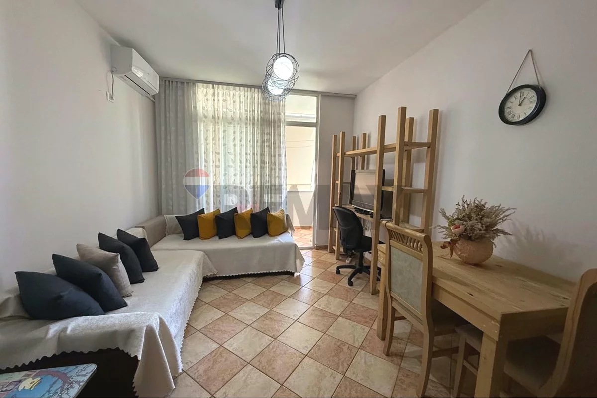 Shtepi me qera Apartament ne Tirane, 1+1, Mobilimi E mobiluar, Pagesa 55,000  Leke.
