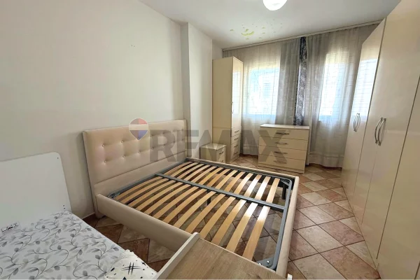 Shtepi me qera Apartament ne Tirane, 1+1, Mobilimi E mobiluar, Pagesa 55,000  Leke.