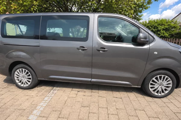 Cars for sale in Tirana, Opel, 2019 Diesel,Kambio Manual Payment 15,000  Euro.