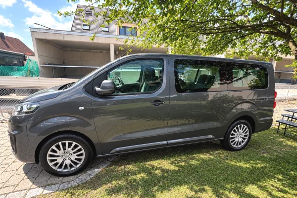 Cars for sale in Tirana - 15,000 Euro