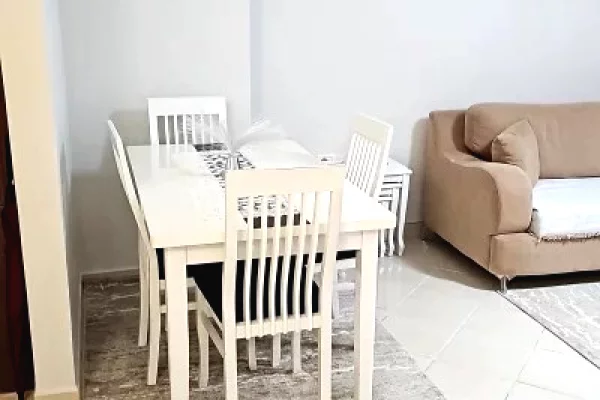 Appartamento in affitto a Tirana 2+1, Arredato