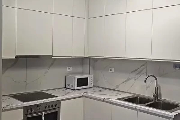 Appartamento in affitto a Tirana 2+1, Arredato