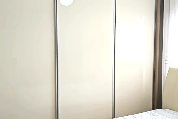 Appartamento in affitto a Tirana 2+1, Arredato