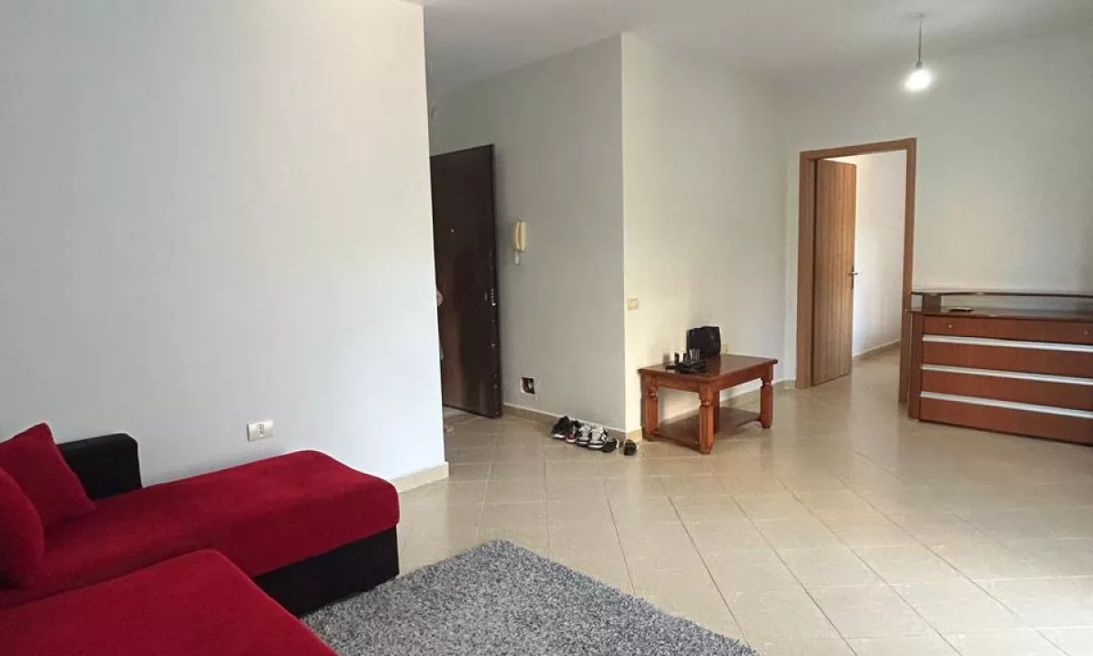Shtepi me qera Apartament ne Tirane, 1+1, Mobilimi E mobiluar, Pagesa 380  Euro.