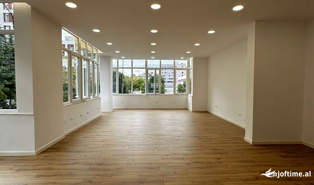 Jepet me qera zyre 500 euro