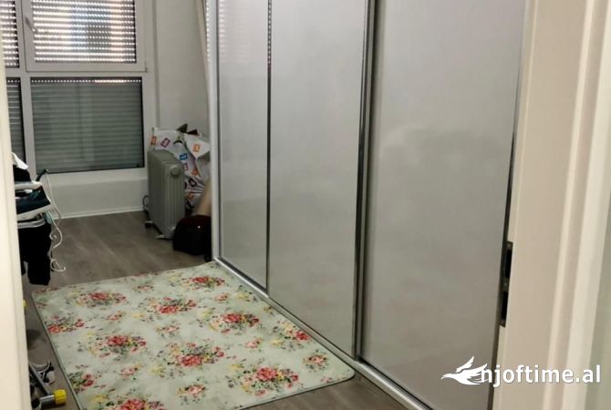 Shtepi ne shitje Apartament ne Tirane, 2+1, Mobilimi E mobiluar, Pagesa 1,350,000  Euro.