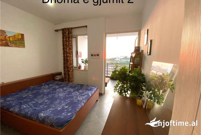 Shtepi me qera Apartament ne Tirane, 2+1, Mobilimi E mobiluar, Pagesa 450  Euro.