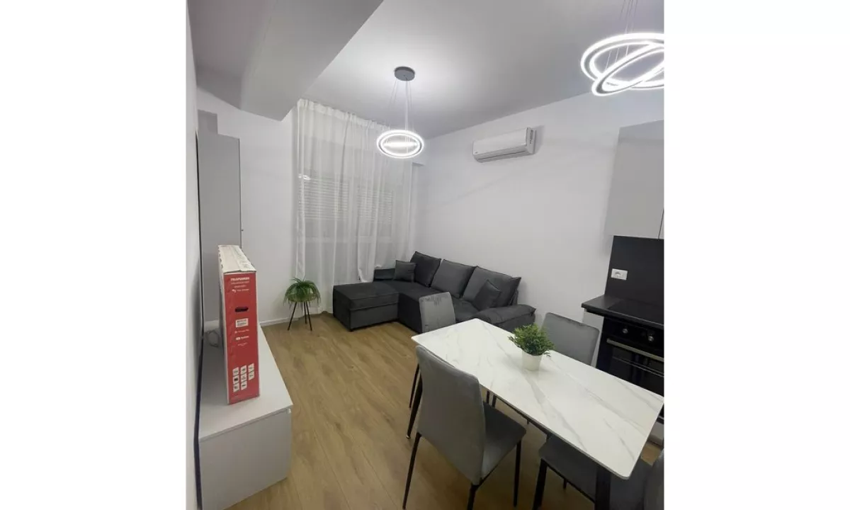 Shtepi me qera Apartament ne Tirane, 1+1, Mobilimi E mobiluar, Pagesa 450  Euro.