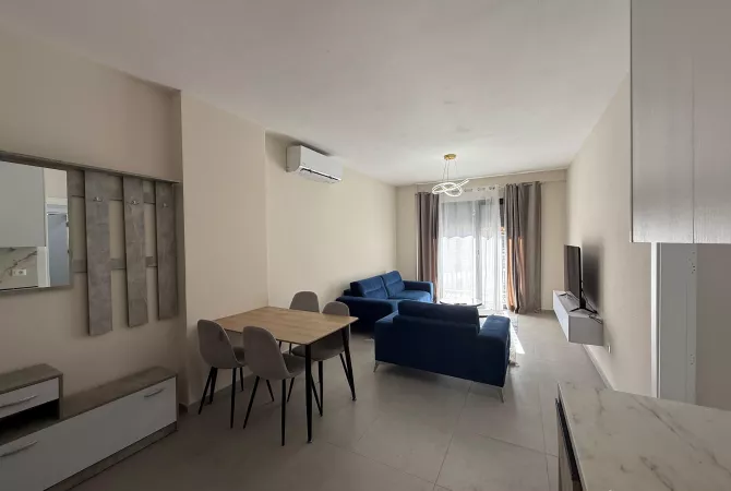 Apartament 1+ 1 me post parkimi 700 euro te Kodra