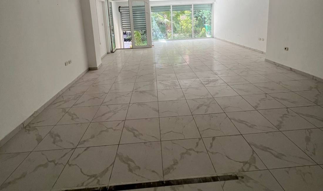 Okazion, Ambjent Biznesi ne shitje tek Rr. Jordan Misja