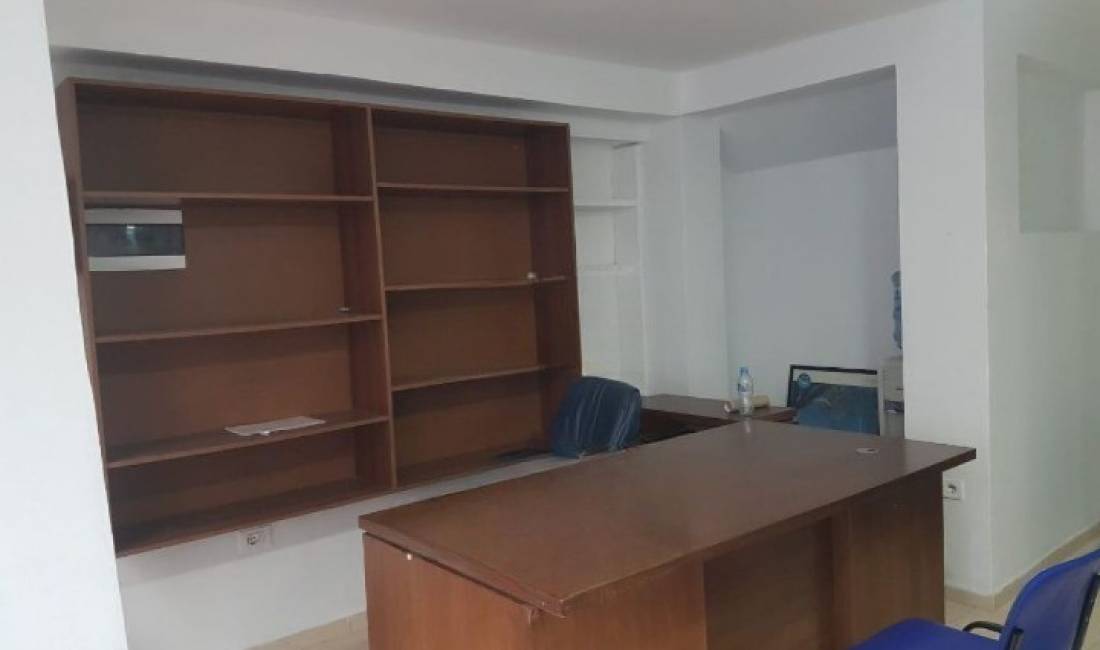 Ambjent biznesi me qera 21 dhjetori