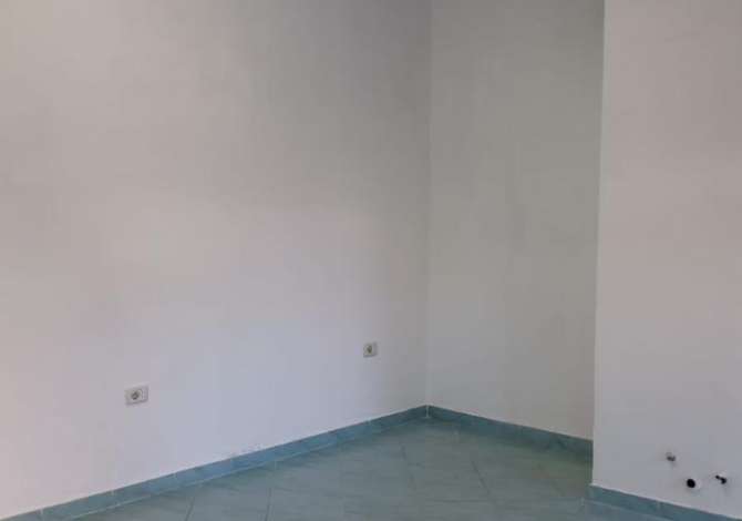 Ambjent Komercial me qera tek Rr. Bogdaneve