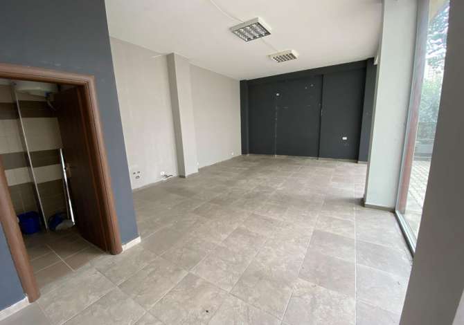 Dyqan me qera perballe Delijorgjit