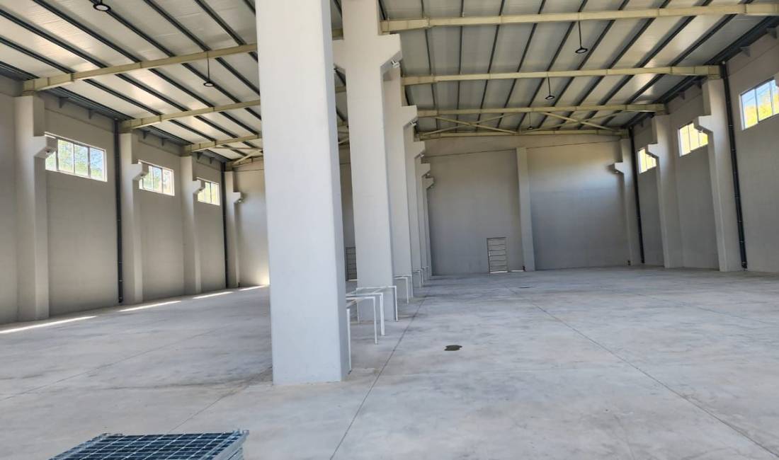 Ambjent me qera (Ish Stacioni Trenit)