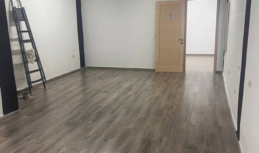 Ambient Biznesi me qera - Myslym Shyri