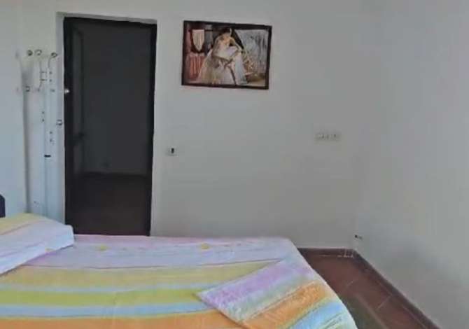 Qera Ambjent biznesi Hotel (rruga Ndroqit)