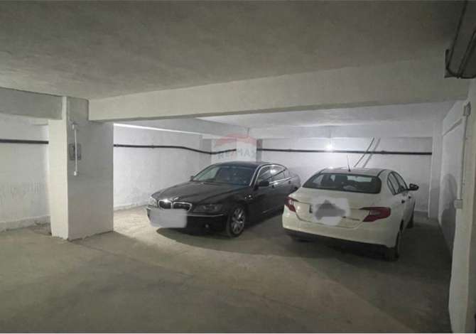 Business Property in Sale 4+1 in Tirana - 20,000 Euro